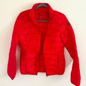 L’amie de Paris Red Puffer Jacket. Size Small